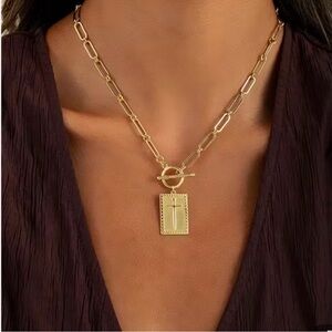 Gold Pendant Necklace